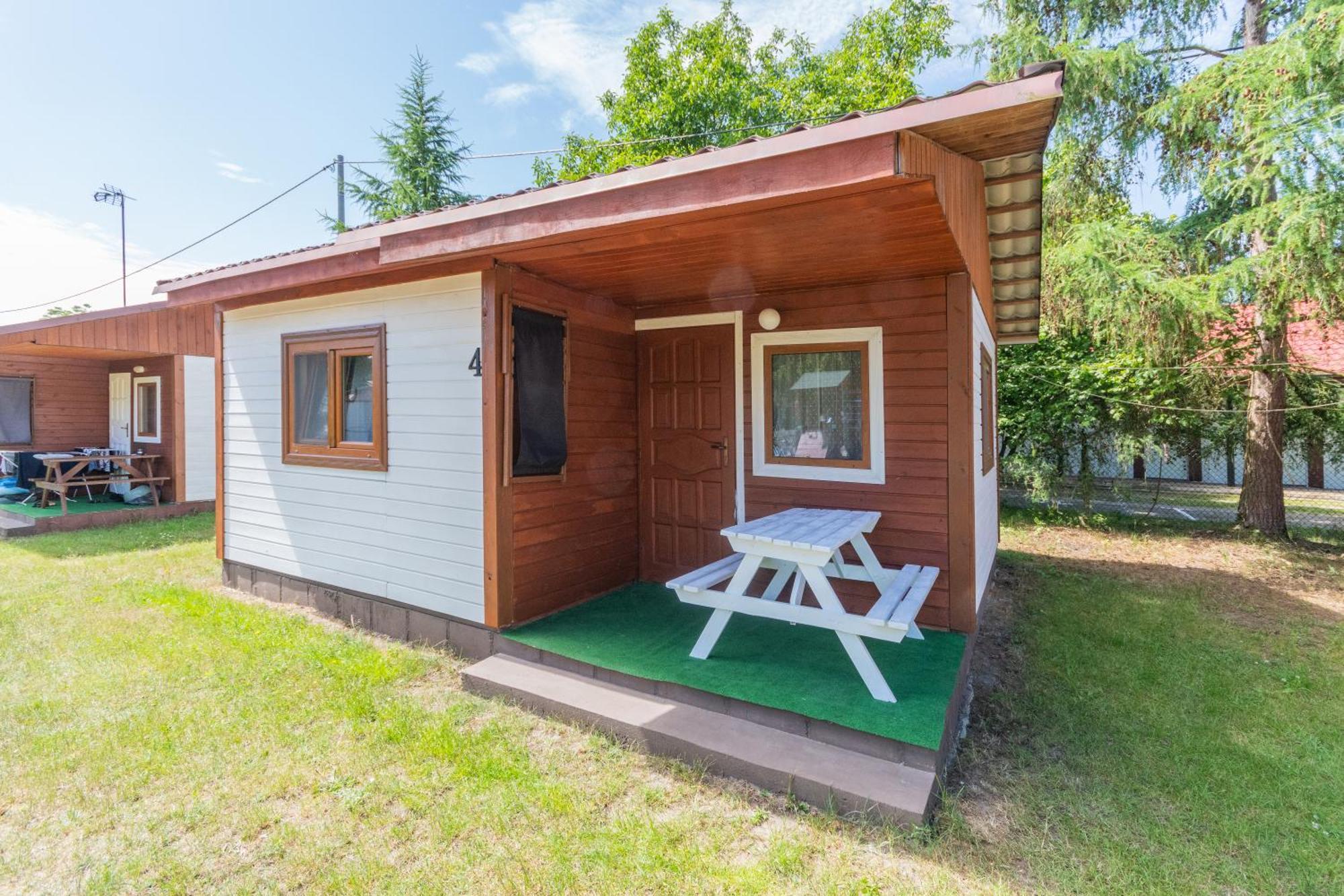 Domki Pod Zlotym Debem Katy Rybackie Exterior photo